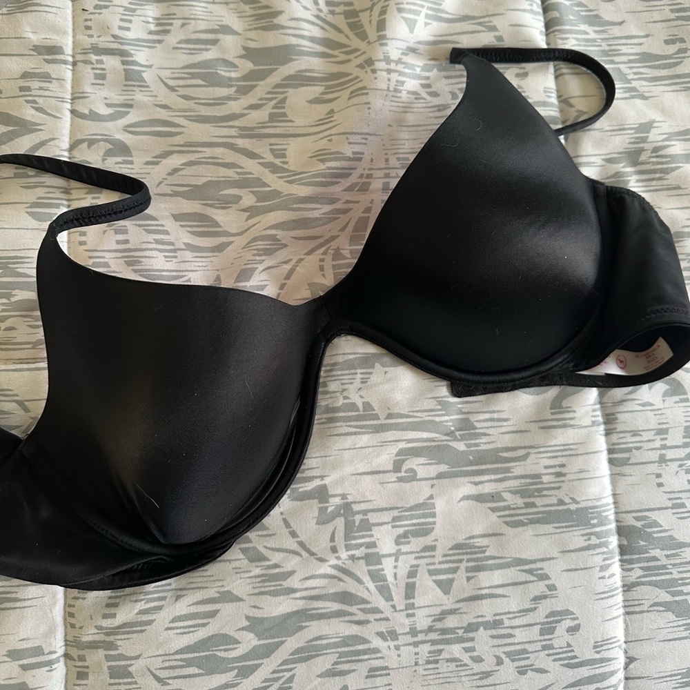 VS Deep plunge black bra